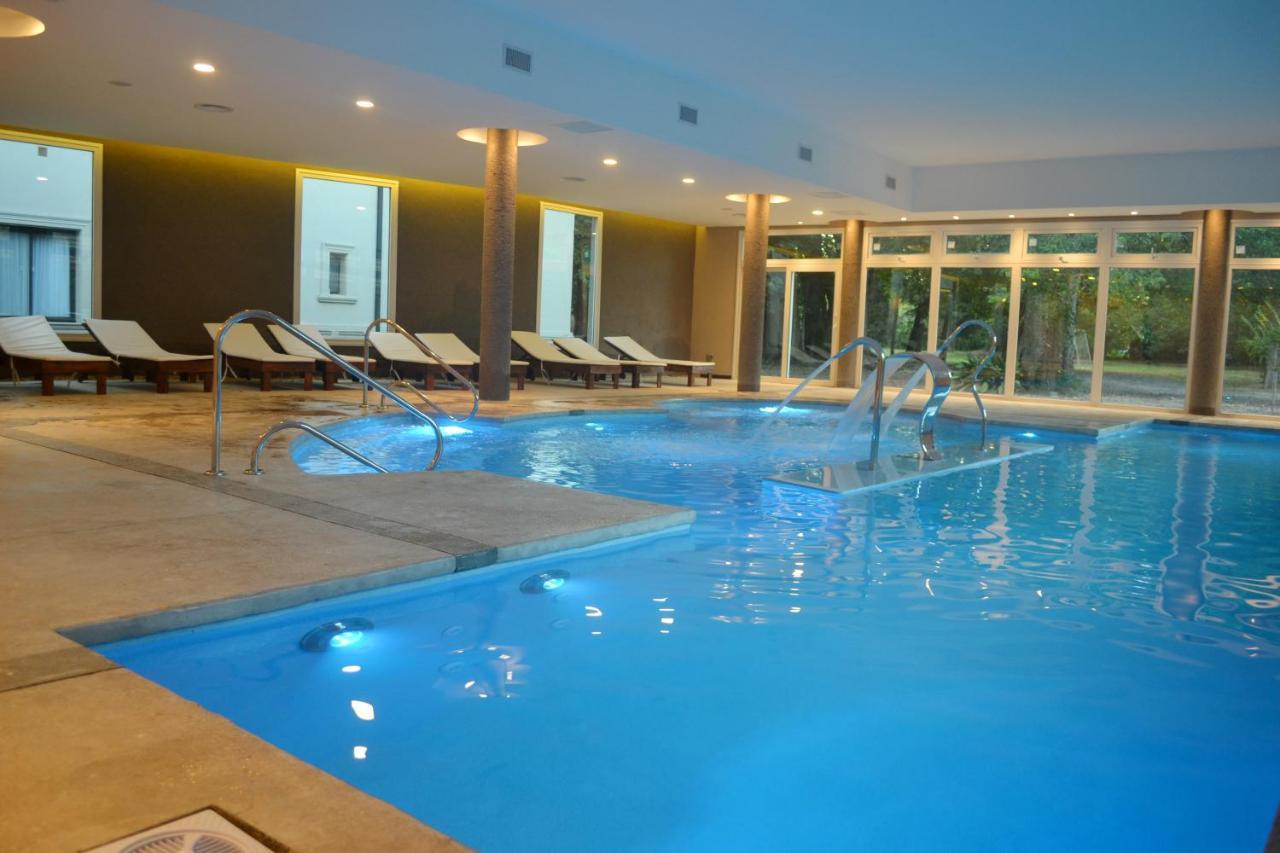 Howard Johnson Resort & Spa Escobar Belen de Escobar Exterior photo