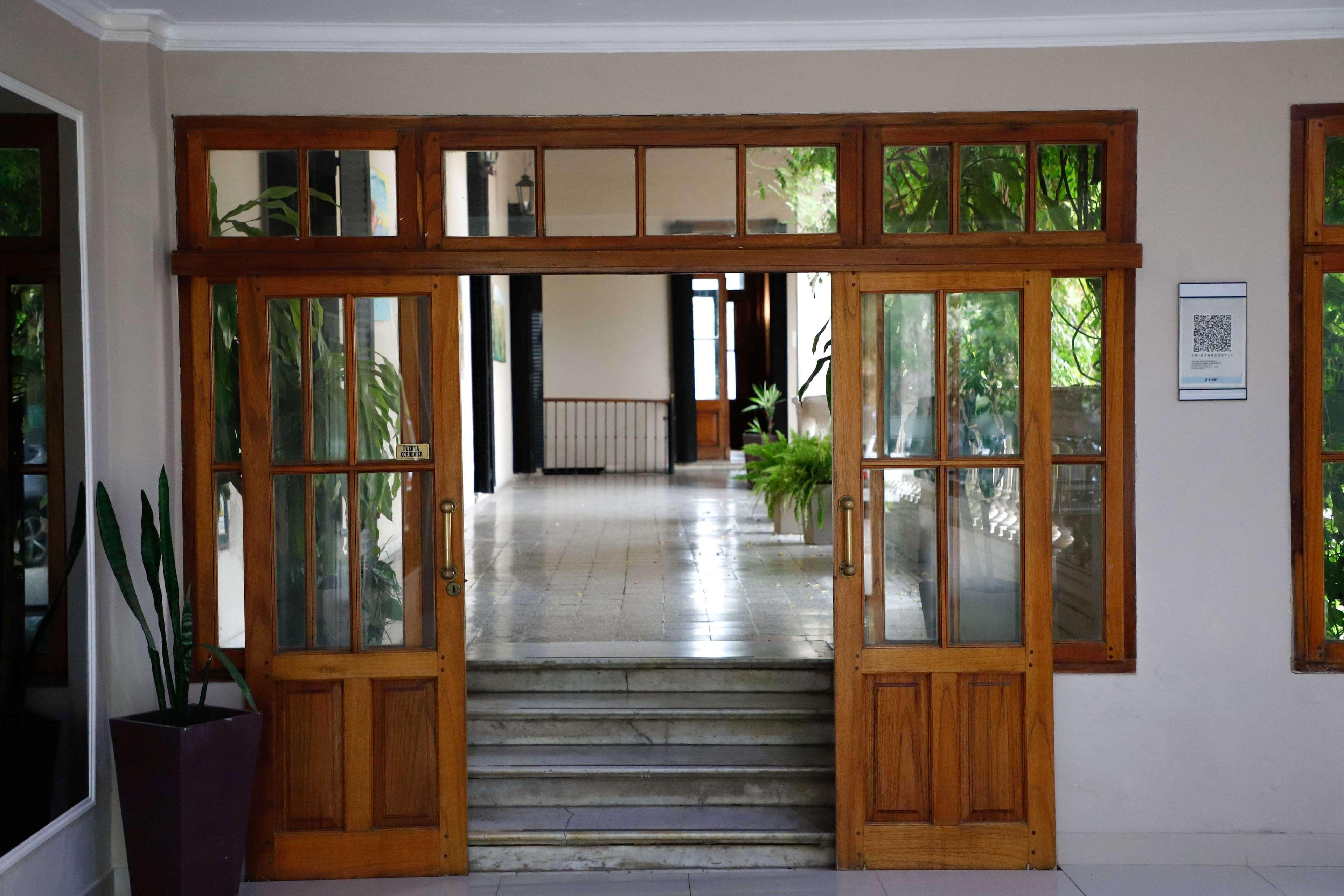 Howard Johnson Resort & Spa Escobar Belen de Escobar Exterior photo